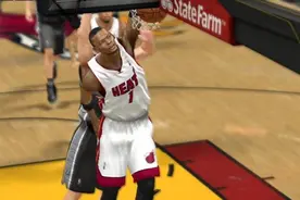 NBA2K:科比81分的背景板，球风还软，06年的波什凭啥身价过亿？图片