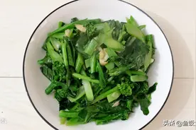 清炒芥兰 做法超简单 味道非常赞图片