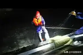 特大暴雨突袭！旬阳公安雨夜营救转移群众130户540人图片