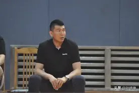 前国手王磊展现名帅潜质，率领湖北工业大学男篮高歌猛进！图片