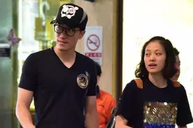 为二婚妻子买百万豪车，不介意五年无子，刘翔两段婚姻判若两人？图片