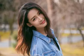 李沁喝酒转圈模拟醉态，被夸“敬业”，评论区却“翻车”了图片