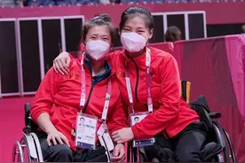 残奥会5金3银2铜！中国残疾人羽球队满载而归图片