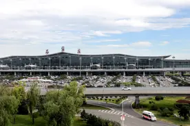 双节期间乘高铁到石家庄坐飞机，京津等19城旅客可享高铁免票图片