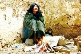 中国第一懒人杨锁：18岁成孤儿，不会洗衣做饭，23岁活活饿死家中图片