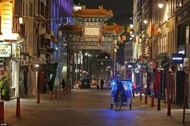 西方跨年众多城市冷清成鬼城，外媒酸：看看武汉的跨年图片