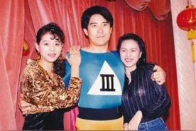 “许仙”哥哥李中宁：凭风月片走红，66岁跨界当保安，月入15000图片