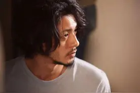 他是初代“假面骑士”，事业低谷期次子夭折，如今还自曝身患重病图片