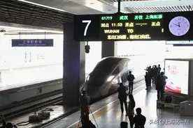 武汉至上海各趟列车恢复运营 首趟列车681人抵沪图片
