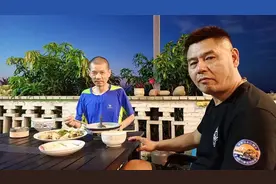 54岁男子带绝症老友自驾游：要是死路上我给他扛回去，网友：人生得友此一人足矣图片