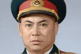 抗美援朝的十大虎将之一，回国后军衔超越上级，晚年却被隔离审查图片