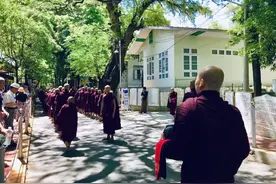 千佛之国，街上频频偶遇僧尼，物价堪比90年代中国图片