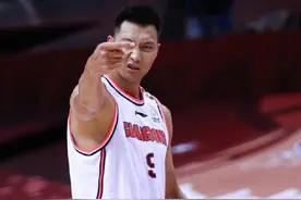 开门红！总决赛火药味十足，杜锋再爆金句，2米13中锋遭驱逐+禁赛图片