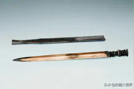 小伙带20万买的“赵子龙佩剑”鉴宝，专家：假的！但这把来头更大图片