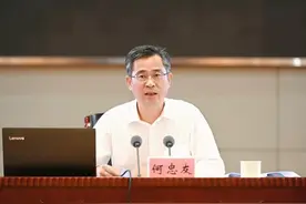 海南省委常委、海口市委书记何忠友，任新疆自治区党委副书记图片