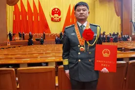 大同王军：把致富路铺到村民家门口图片