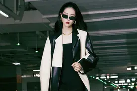 钟楚曦停车场大片造型太惊艳，烈焰红唇配黑白套装，复古又时尚图片