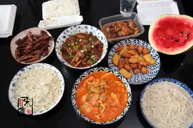 闺蜜来蹭饭，我做3道菜她带2道菜，闺蜜：买的全剩下了，不好吃图片