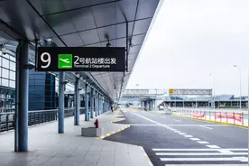 浦东国际机场：吞吐量“巨无霸”见证浦东开放活力图片