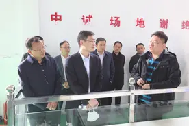 中科院科技促进发展局局长文亚一行考察呼和浩特科技城图片