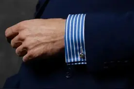 穿了这么久的衬衫，用过定制袖扣吗？图片