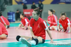 美女副攻被天津女排放弃后爱情事业双丰收，今成新东家绝对核心图片