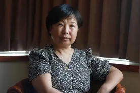 许敏哥哥还原认亲现场，杜新枝夫妇太无情：怎么不等我死了再来？图片