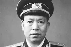 他是原浙江军区副政委，55年授中将衔，儿子56岁出任海军副司令图片