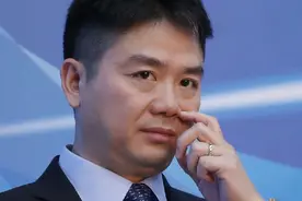 刘强东的成功不是偶然，大学就靠自己买大哥大，投资20万开饭店图片