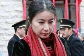 “跳水女皇”郭晶晶怎么了？白发苍苍如老太，眼睛被曝几近失明图片