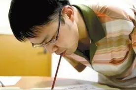 无臂少年王争：用脚写字，被浙大录取，留学英国成为博士后图片