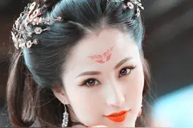 她是亚洲第一3D女神，靠出演风月片走红，今改名走清纯玉女路线图片