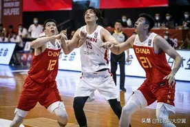 终于明白为什么亚预赛中国男篮能小胜日本，看完分析，豁然开朗图片