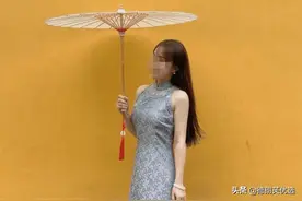 一边坦胸露乳，一边寺庙打坐！央媒热评：这群“佛媛”真欲壑难填图片