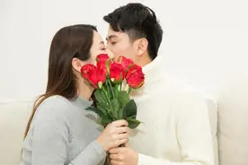 一个男人这样对你，不用怀疑！他真的不爱你图片