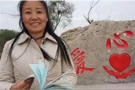 收养118个孤儿的“爱心妈妈”李利娟，表面感动全国，实则是恶魔图片