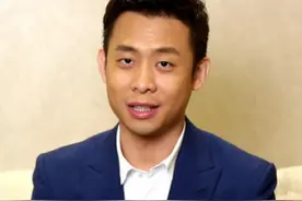 跑了十年龙套，未婚妻嫌他没钱离开了他，如今他成视帝，怎么说？图片