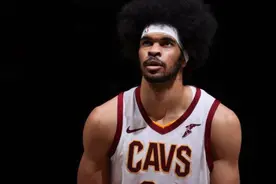 贾雷特-阿伦揭幕战11投全中，创NBA历史图片