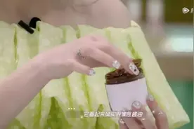 月入千万女明星的护肤秘笈=烂脸大法？图片