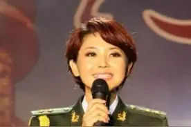 主持一姐方琼：15岁丧父，29岁嫁大8岁副台长，47岁的她怎样了图片