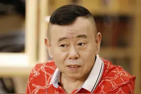 女儿潘阳出嫁后，潘长江曾被“亲情空巢综合征”撞了一下腰图片