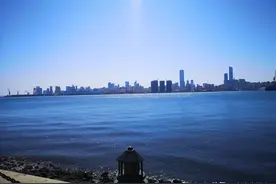 大连不缺海资源，但湾区房子是稀贵图片