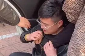 山东一小伙背农村爷爷到城里过冬，姑姑：爷爷不想来但听孙子的话图片