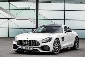 新款AMG GT接受预定 提供硬顶/敞篷两版车型 起售价119079.8欧元图片