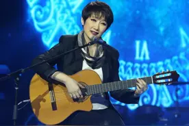 歌手成方圆：一婚嫁恩师，二婚嫁大12岁王刚，61岁至今不生子图片