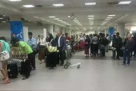 缅政府收紧中国旅客签证，暂停所有出入境旅游行程图片
