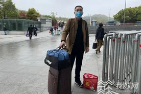 回乡祭祖 、补吃团圆饭：清明假期“补偿式返乡”诉说人间温情图片