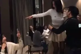 不要让同学聚会成为拆散家庭的一个机会图片