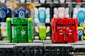 52TOYS猛兽匣 鲨奇拉图片