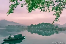 原创七言藏头诗《天朗气清一叶知秋》图片